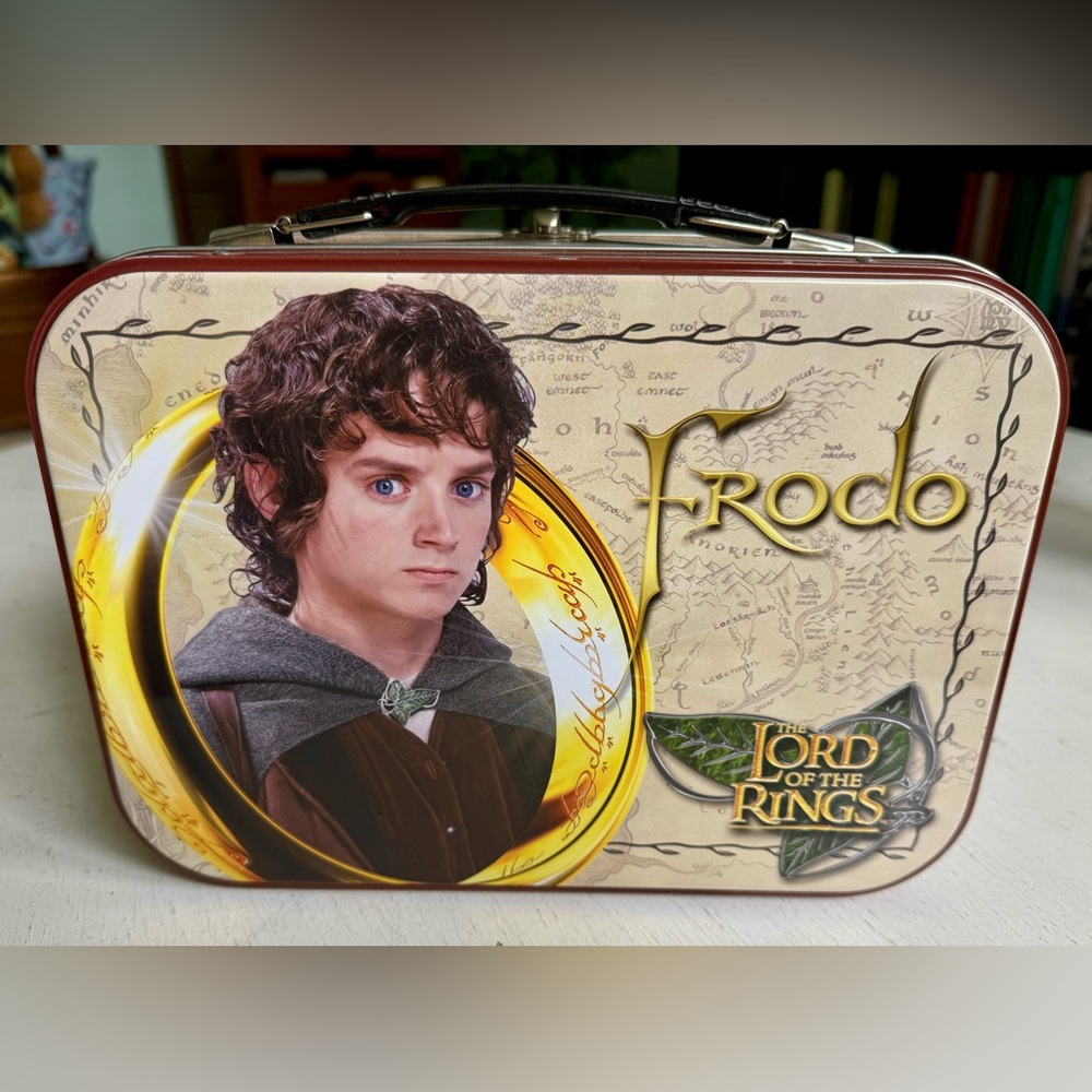 Frodo Tin Metal Vintage Collectible Lunch Box Lord of the Rings